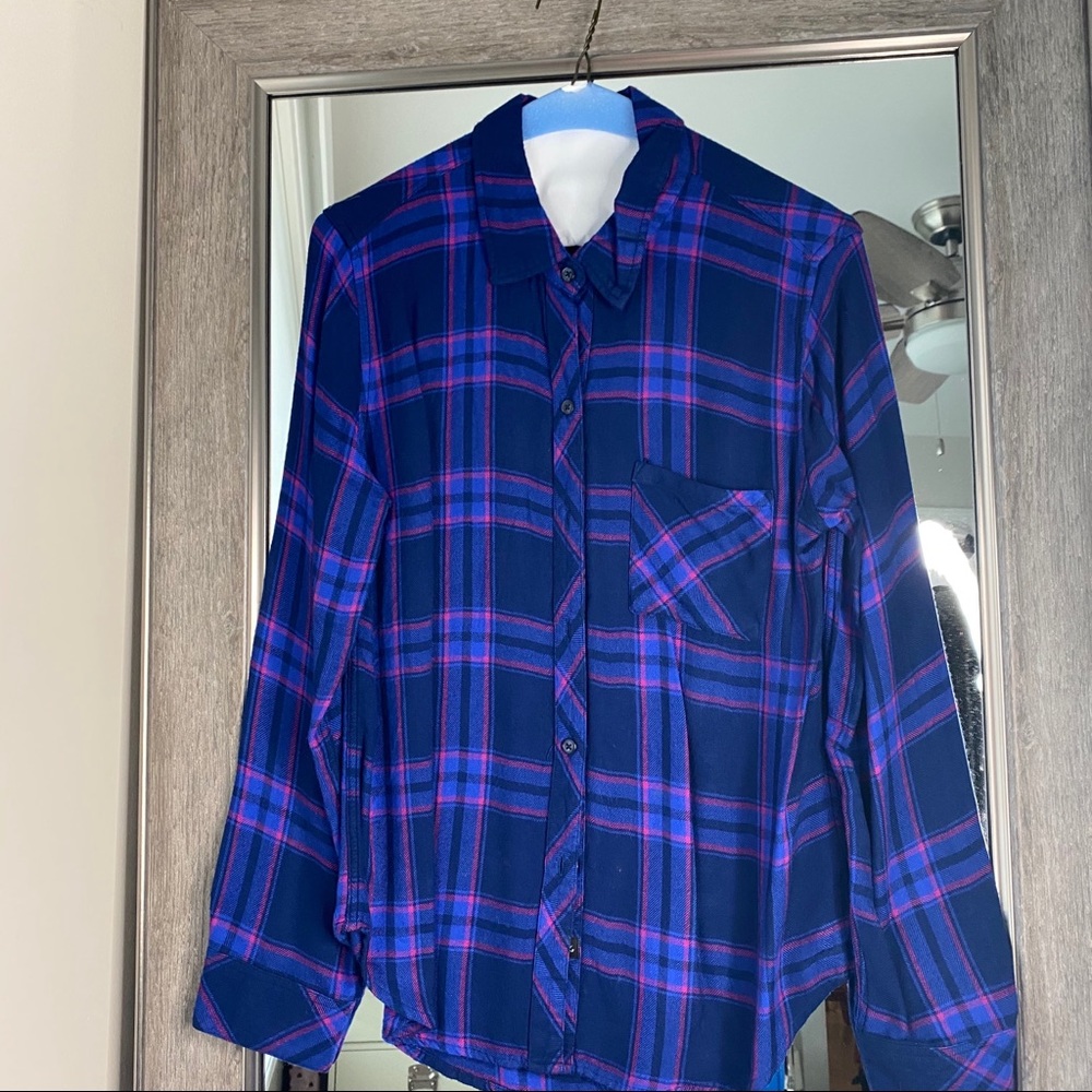 💗💙💜 RARE RAILS LONG-SLEEVE W/ 1 left pocket